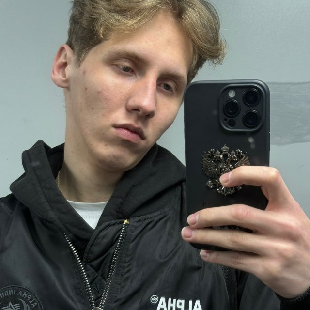 Глеб Азаров
